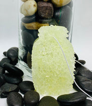 Load image into Gallery viewer, Black Currant Car Candles